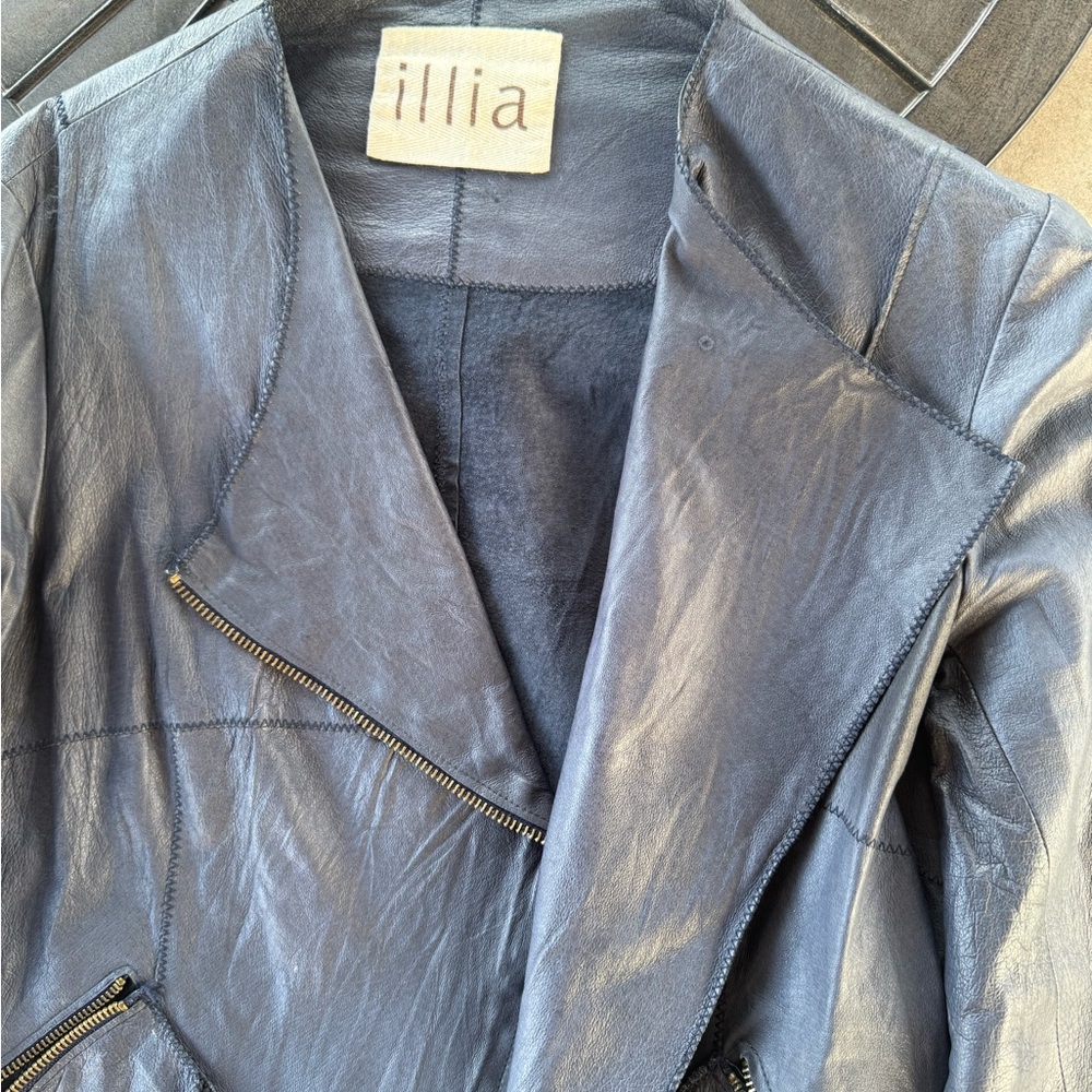 Gillia Women's Gray Leather Jacket